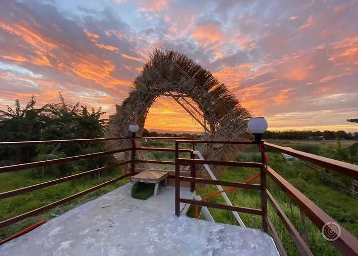 Casita Blanca Jala-Jala - Tiny House & Farm Stay