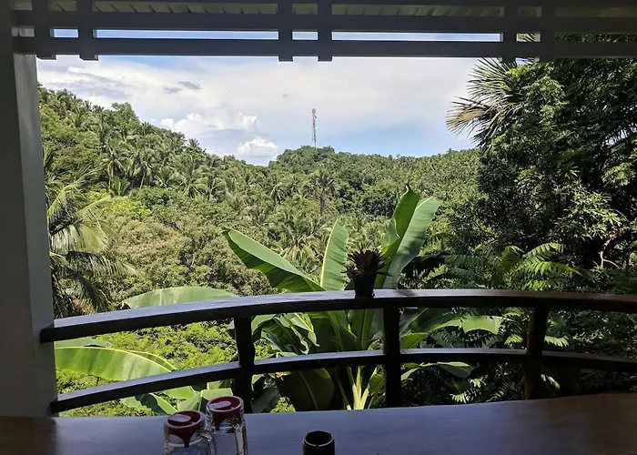 Puerto Galera Palangan Hilltop Guesthouse -Tropical Retreat